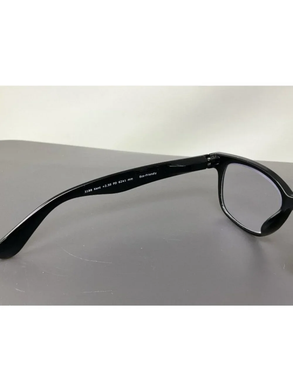 Peepers Reading Glasses  Kent Blue Light Filter + 2.50 Black